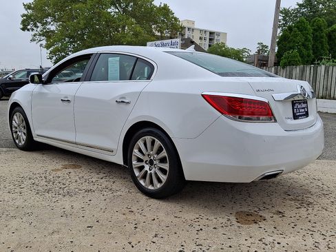 Used 2013 Buick LaCrosse Leather w/ Entertainment Package FWD image 4