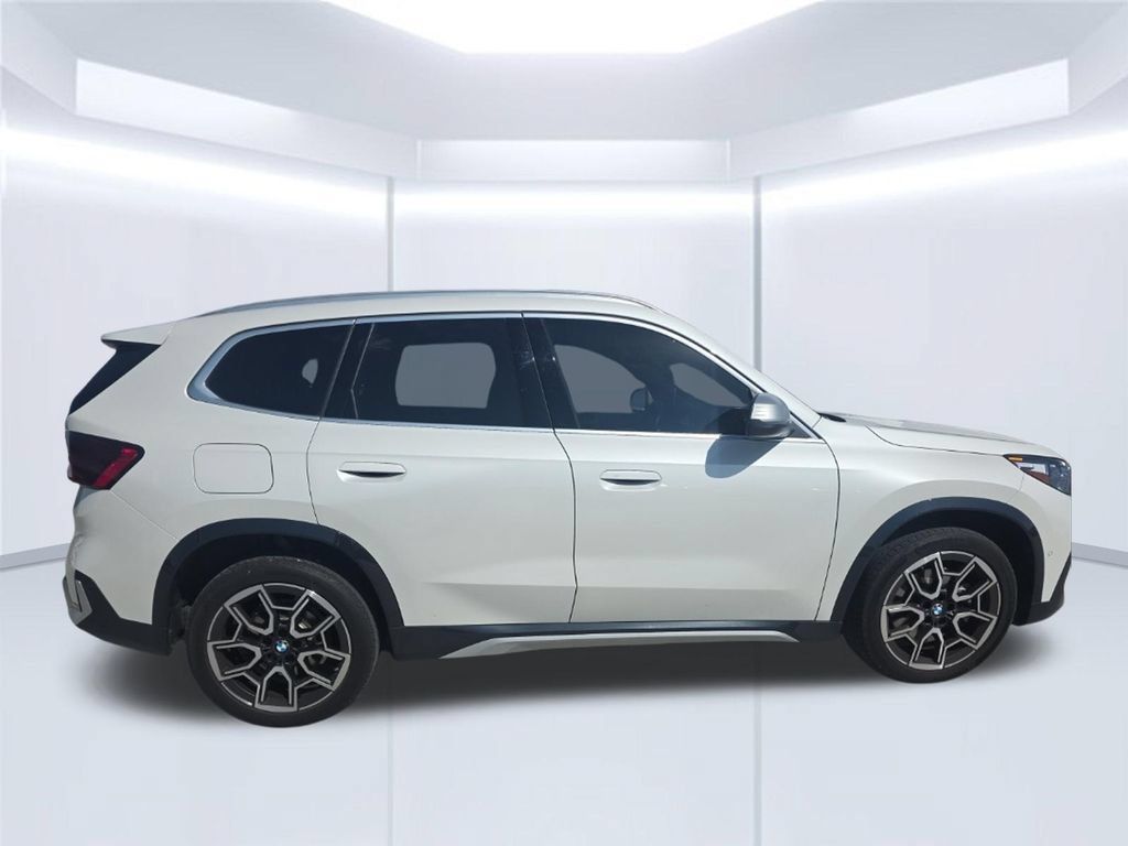 Used 2023 BMW X1 xDrive28i w/ Convenience Package AWD/4WD image 8