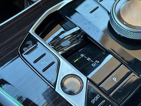 New 2026 BMW X5 M60i image 21