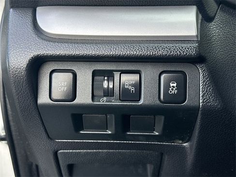 Used 2018 Subaru Forester 2.5i Premium image 16