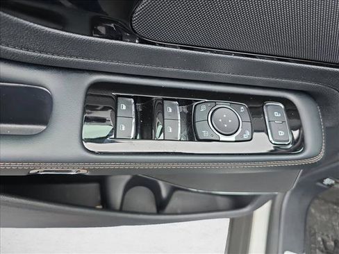Used 2025 Lincoln Aviator AWD w/ Equipment Group 101A image 26
