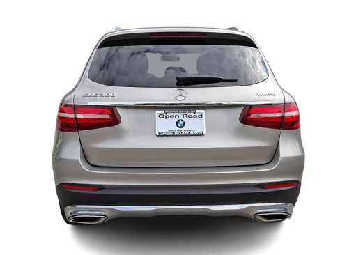 Used 2019 Mercedes-Benz GLC 300 4MATIC image 5