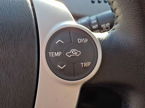 Used 2014 Toyota Prius Four FWD image 20