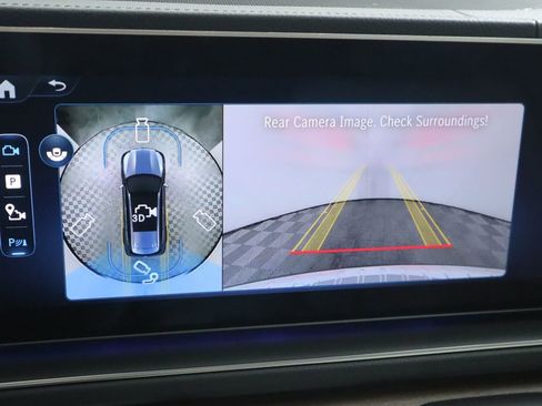 New 2026 Mercedes-Benz GLS 580 4MATIC image 17