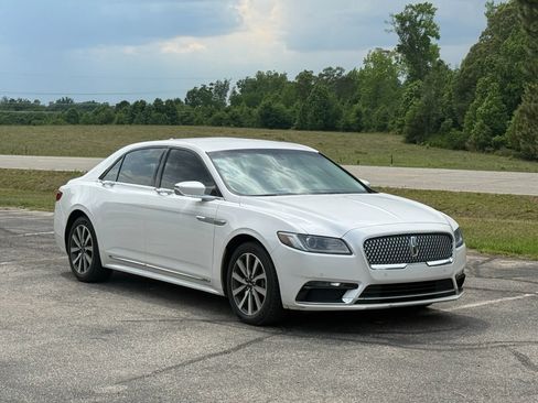 Used 2018 Lincoln Continental Premiere FWD image 1