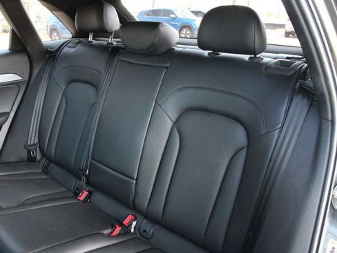 Used 2018 Audi Q3 2.0T Premium image 40