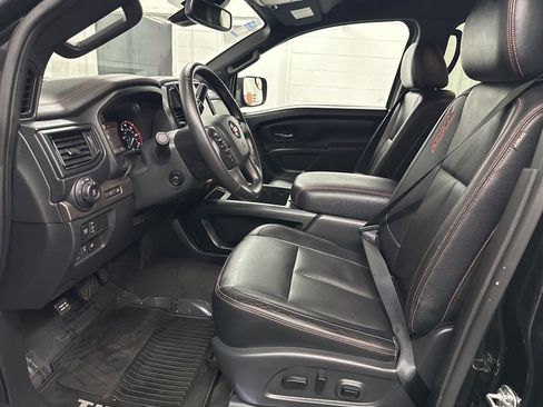 Used 2020 Nissan Titan PRO-4X w/ Pro-4x Convenience Package AWD/4WD image 20