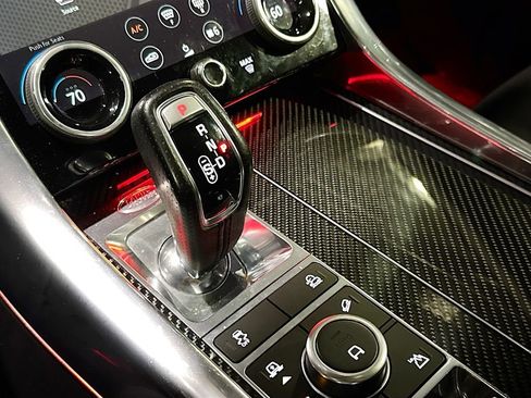 Used 2020 Land Rover Range Rover Sport SVR image 18