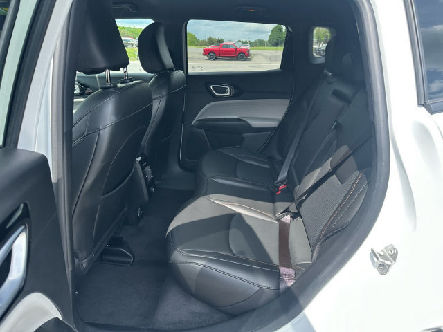Used 2023 Jeep Compass Limited AWD/4WD image 10