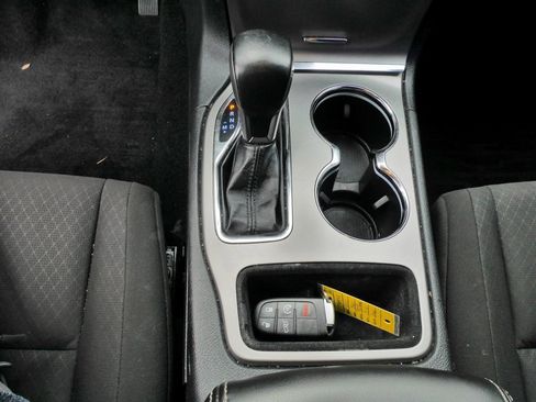 Used 2021 Jeep Grand Cherokee Freedom Edition image 27