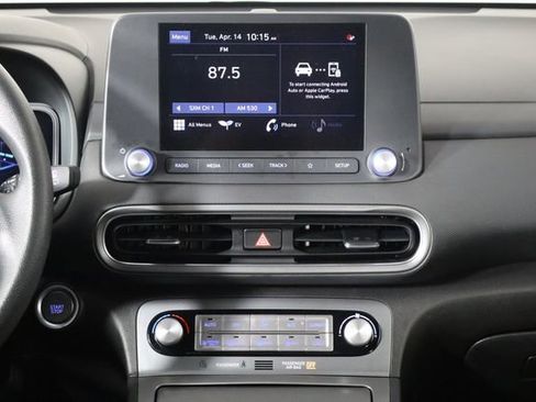 Used 2023 Hyundai Kona SE FWD image 28
