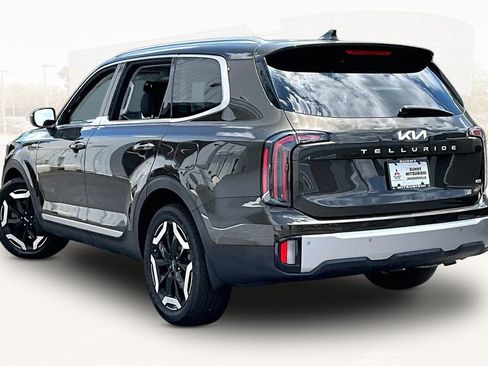 Used 2023 Kia Telluride EX AWD/4WD image 3