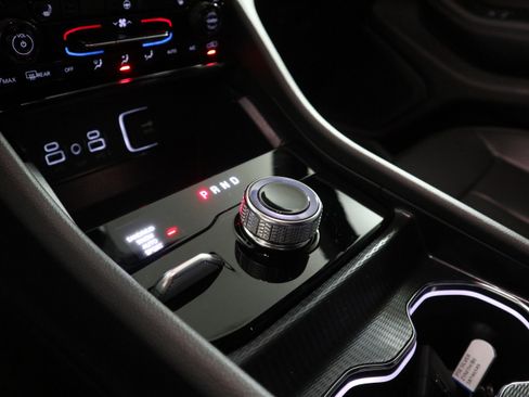 New 2025 Jeep Grand Cherokee L Limited image 29