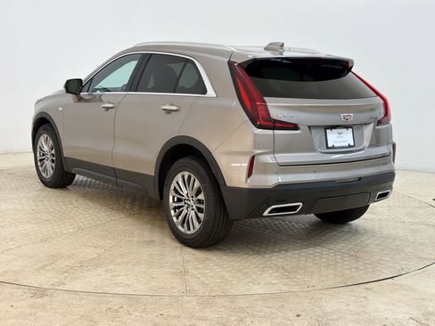 Certified 2025 Cadillac XT4 Premium Luxury FWD image 3