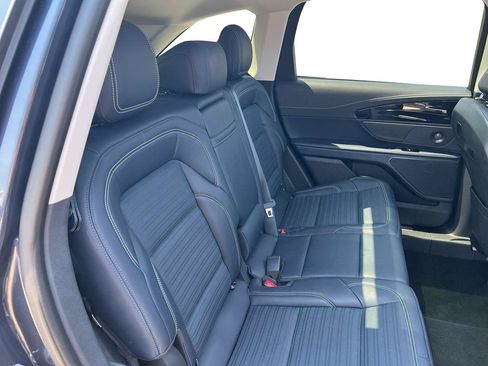 Used 2024 Lincoln Nautilus Reserve w/ Equipment Group 202A AWD/4WD image 18