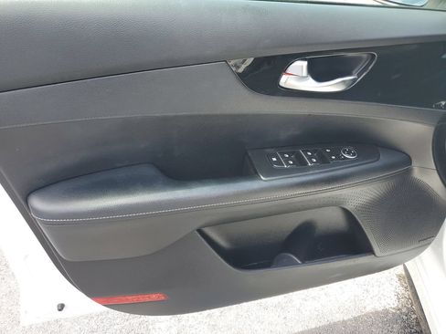 Used 2021 Kia Forte GT-Line w/ GT-Line Premium Package FWD image 19