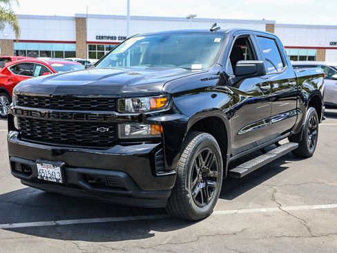 Used 2022 Chevrolet Silverado 1500 Custom w/ LPO, Blackout Package AWD/4WD image 17