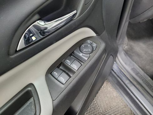 Used 2022 Chevrolet Equinox LS w/ LS Convenience Package image 27