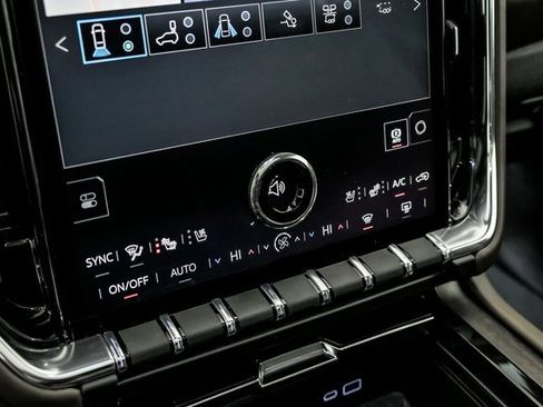 New 2026 GMC Yukon Denali Ultimate image 17