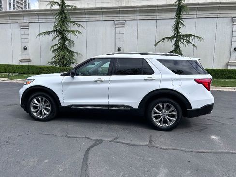 Used 2023 Ford Explorer Limited image 10