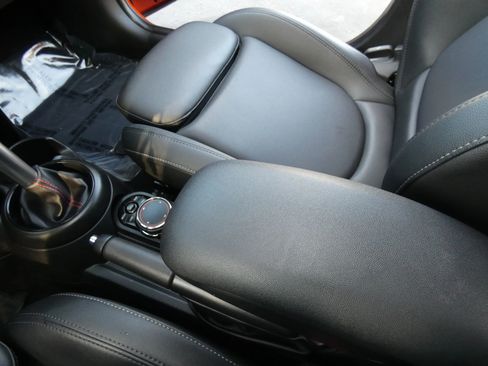 Used 2019 MINI Cooper S w/ Premium Package image 64