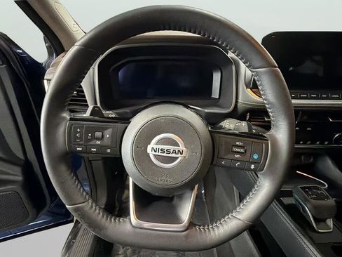 Used 2021 Nissan Rogue Platinum AWD/4WD image 16