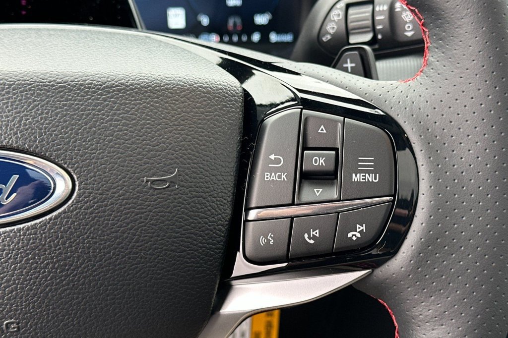 Used 2025 Ford Explorer ST-Line w/ Premium Package RWD image 36