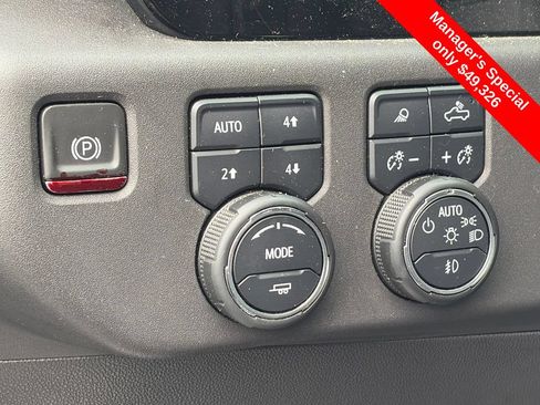 Used 2024 Chevrolet Silverado 1500 LT Trail Boss w/ LT Trail Boss Premium Package AWD/4WD image 19