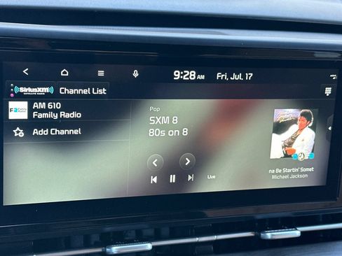 Used 2024 Kia Carnival EX FWD image 17