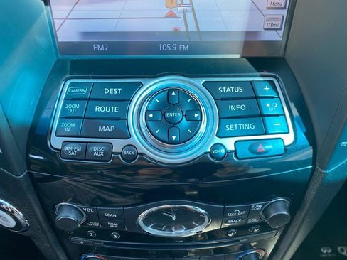 Used 2015 INFINITI QX70 AWD w/ Premium Package image 22