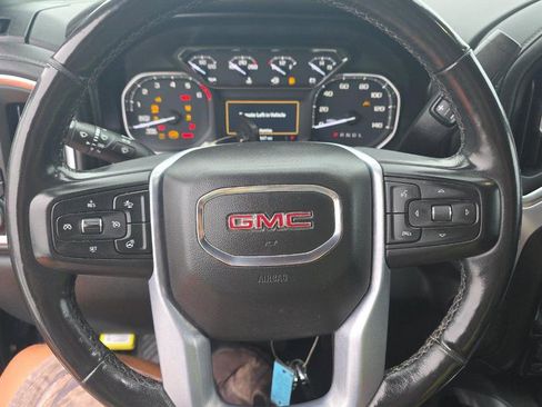 Used 2019 GMC Sierra 1500 SLT w/ SLT Premium Plus Package AWD/4WD image 9