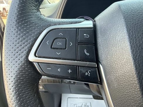 Used 2021 Toyota Sienna Limited image 24