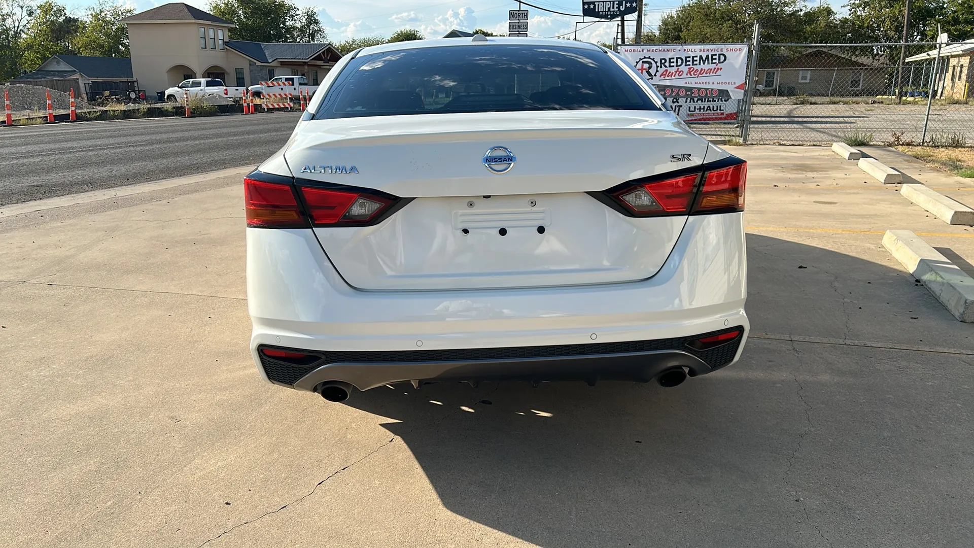 Used 2020 Nissan Altima 2.5 SR FWD image 4