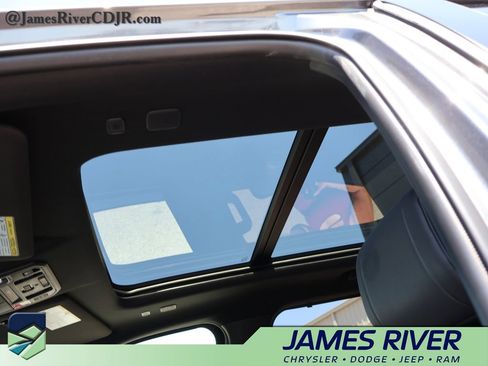 Used 2023 Toyota Tundra Platinum AWD/4WD image 25