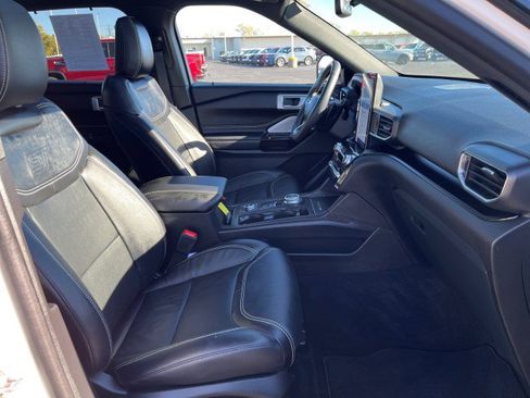 Used 2023 Ford Explorer ST w/ Equipment Group 401A image 21