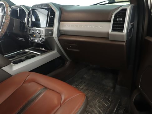 Used 2022 Ford F250 King Ranch w/ Chrome Package image 16