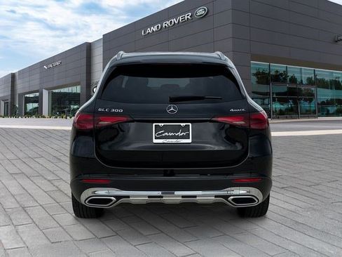 Used 2024 Mercedes-Benz GLC 300 4MATIC image 4
