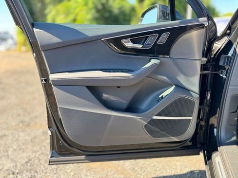 Certified 2025 Audi Q7 3.0T Prestige w/ Prestige Package image 10