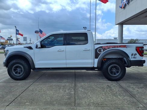 Used 2023 Ford F150 Raptor AWD/4WD image 9