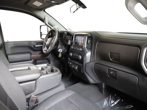 Used 2020 Chevrolet Silverado 2500 LT AWD/4WD image 9