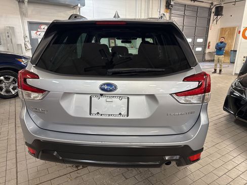Used 2022 Subaru Forester Premium AWD/4WD image 8