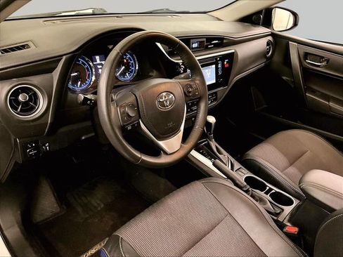 Used 2018 Toyota Corolla SE w/ Body Protection Package FWD image 12