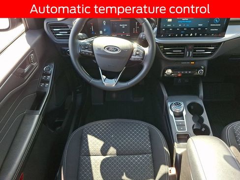 Used 2024 Ford Escape Active w/ Tech Pack #1 AWD/4WD image 11