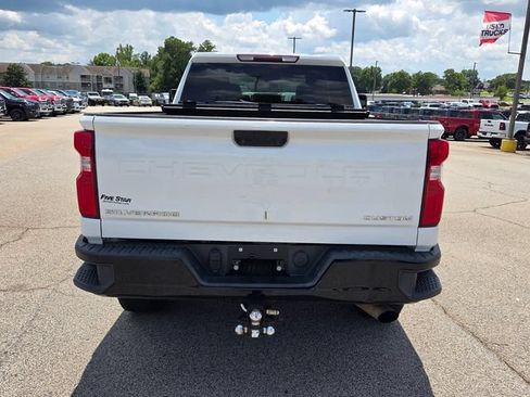 Used 2021 Chevrolet Silverado 2500 Custom w/ Custom Value Package AWD/4WD image 9