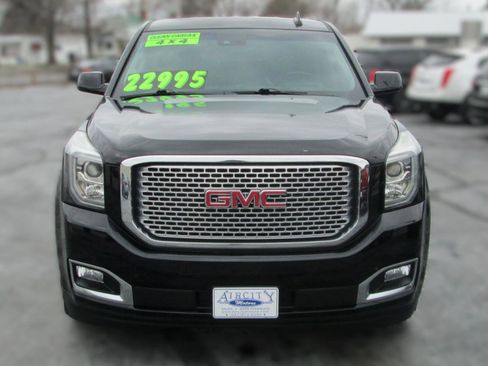 Used 2017 GMC Yukon XL Denali w/ Open Road Package image 7