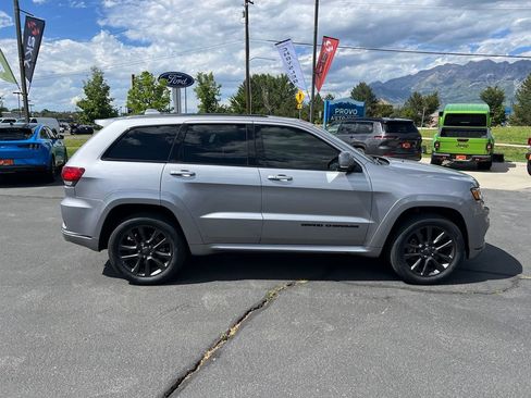 Used 2019 Jeep Grand Cherokee High Altitude AWD/4WD image 7
