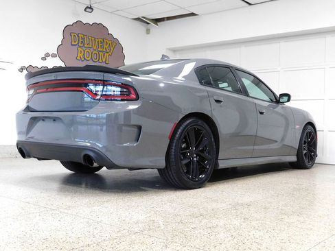 Used 2018 Dodge Charger R/T Scat Pack RWD image 7