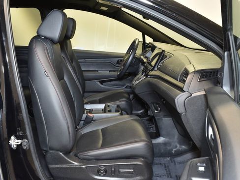 Used 2023 Honda Odyssey Sport image 29