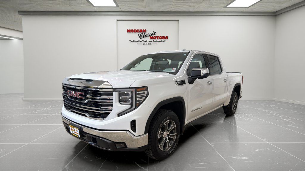 Used 2025 GMC Sierra 1500 SLT AWD/4WD image 1