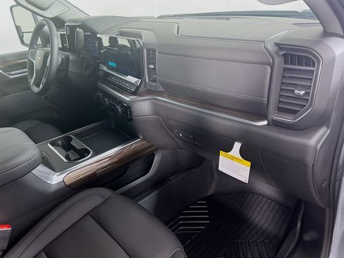 New 2026 Chevrolet Silverado 2500 LT image 28